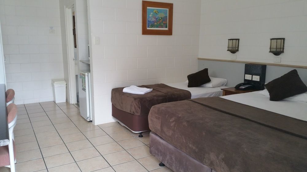 Colonial Rose Motel Townsville Bagian luar foto